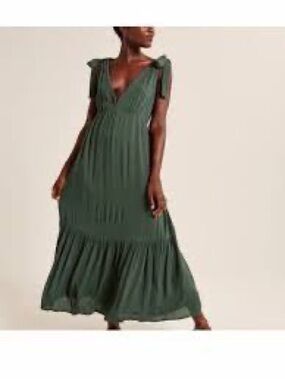 Abercrombie & Fitch Olive V-Neck Tiered Maxi Boho Cottagecore Dress Size XS